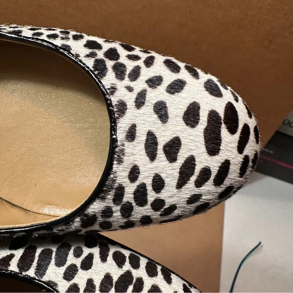 Ann Taylor Kamela Wedge Haircalf shoes in winter white, size 8. 3" heel. - Picture 6 of 14